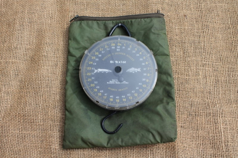 1 x Reuben Heaton Specimen Carp Fishing Scales. 60lb x 1oz Div. Plus zipped Case.